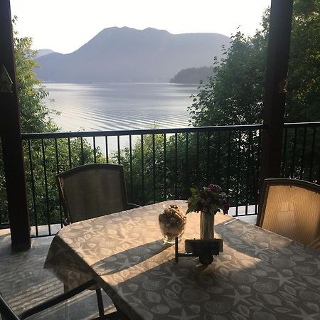 Shoreside Private Room Sechelt Ngoại thất bức ảnh